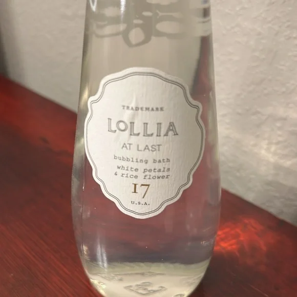 Lollia at Last Bubbling Bath 17oz - Picture 3 of 5